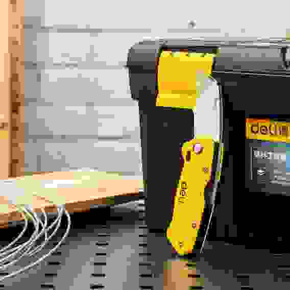 Строительный складной нож с Т-образным лезвием Deli DL006Z в комплекте 4 лезвия, сталь SK2, рукоятка из цинкового сплава