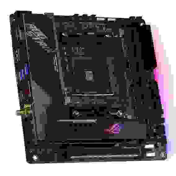 Материнская плата ASUS ROG STRIX X570-I GAMING