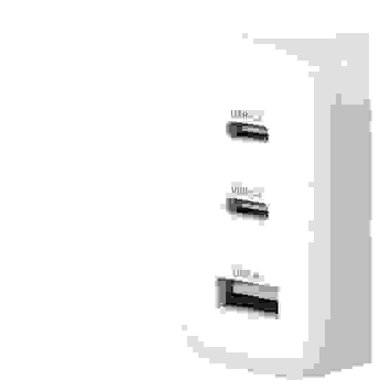 Сетевое зарядное устройство UGREEN CD275 (90496) USB-A+2*USB-C 65W Fast Charger EU. Цвет: белый